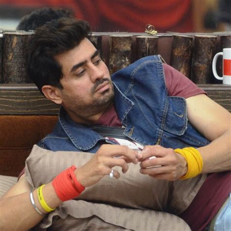 Bigg Boss 8 Pritam Singh Becomes The New Captain