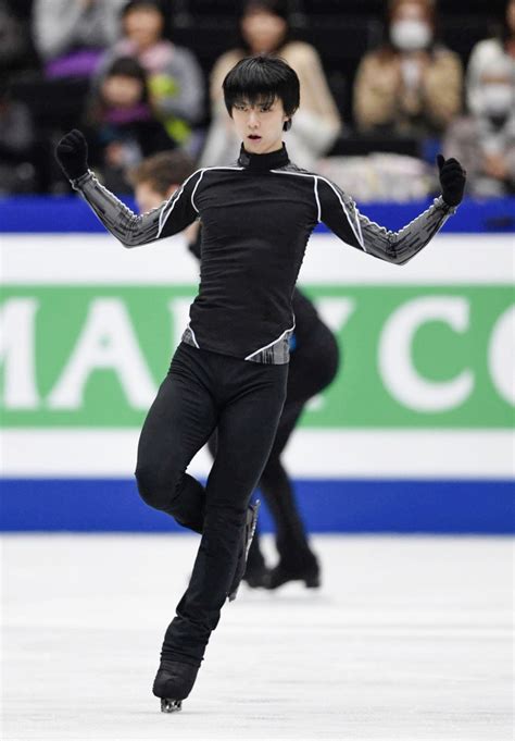 Figure Skating Yuzuru Hanyu Takes Ice For Training Ahead Of Free Program