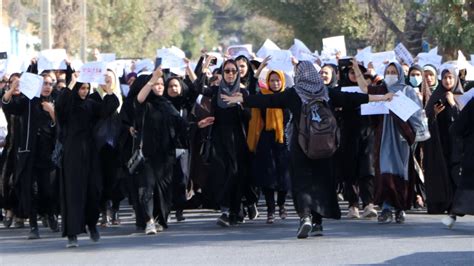 حجاب اجباری طالبان مانع ورود دانشجویان دختر به پوهنتون بدخشان شدند