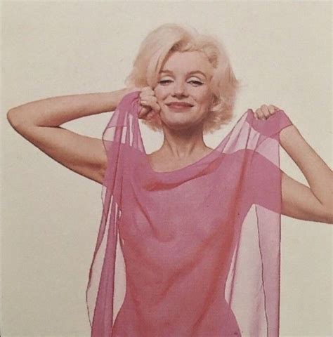 Мэрилин монро в розовом платье 90 фото