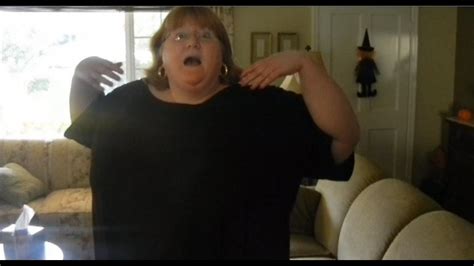 meet trin a 400 pound woman who tries to do the splits and fails youtube