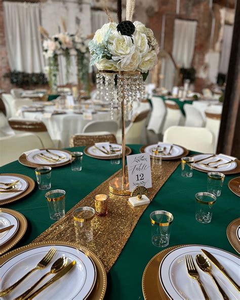 Green And Gold Wedding Ideas In 2022 Quince Decorations Emerald