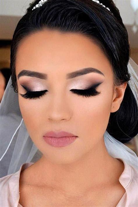 Need Wedding Makeup Ideas Our Collection Is A Life Saver Get Inspiration For Your Day And Look