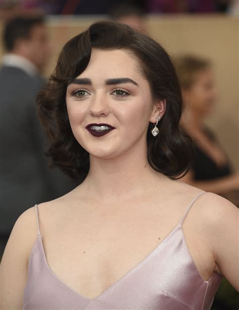 Maisie Williams 23rd Screen Actors Guild Awards 5 Satiny