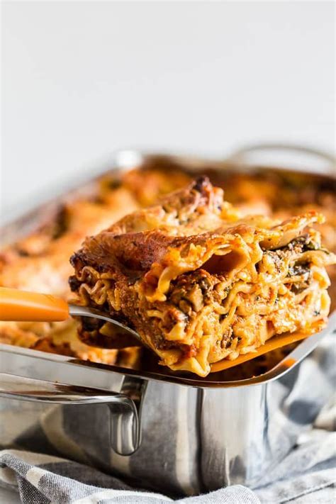 Sausages with tomato and spinach sauce. Italian Sausage and Mushroom Lasagna | Recipe | Recipes ...