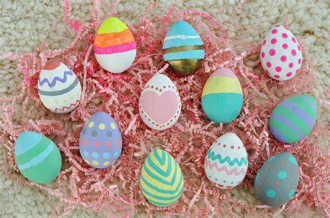 Easter Eggs Easter Egg Painting Rock Crafts Painted Rocks