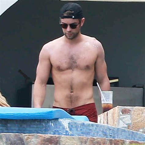 Gossip Girl Star Chace Crawford Goes Shirtless Proves Nate Archibald Is Still Hot