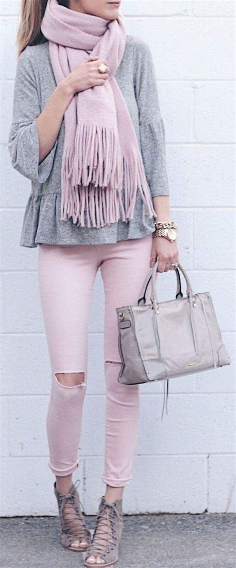 Pin By Pamela Monroy On Cosas Para Ponerme Pink Jeans Outfit Scarf