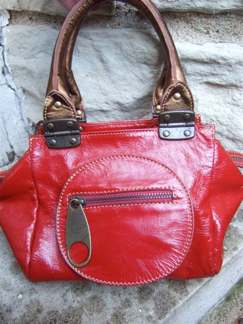 Patent Leather Red Purse Nar Media Kit