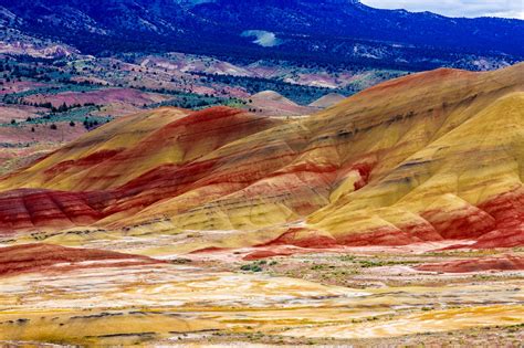 Painted Hills Visitor Guide Things To Do In John Day Fossil Beds Nm