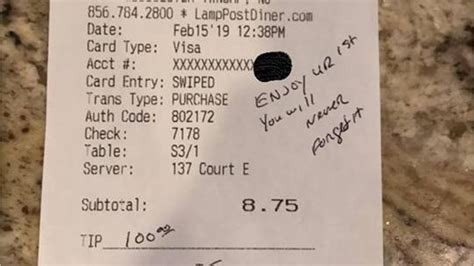 Police Officer Leaves Pregnant Waitress 100 Tip Along With Lovely