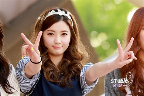 🔥 Download Korean Girl Wallpaper Top Background By Tkim75 Korean Girls Wallpapers Cute