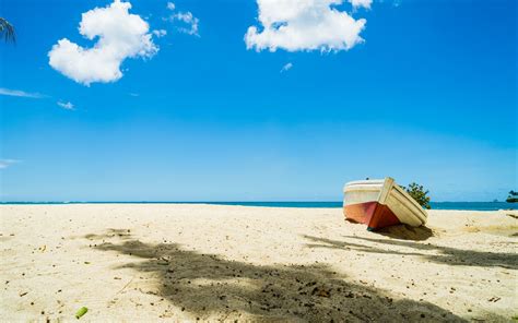 Download Wallpaper 1920x1200 Boat Beach Sand Sea Summer Landscape