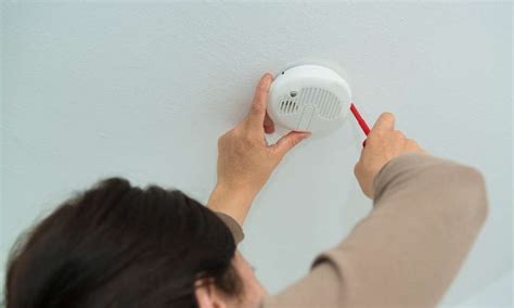 Where To Install Smoke Detector In Bedroom With Ceiling Fan