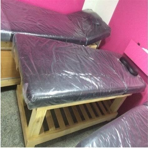 Fine Wooden Frame And Synthetic Leather Seat Material Made Cosmetic Cum Parlour Use Black Color