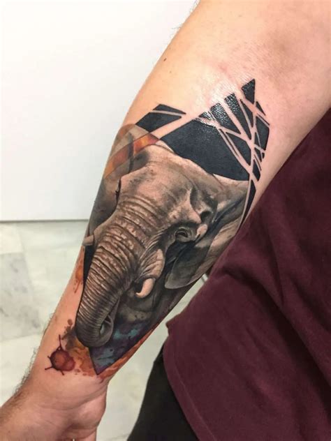 105 Sensacionales Tatuajes De Elefantes Y Sus Significados