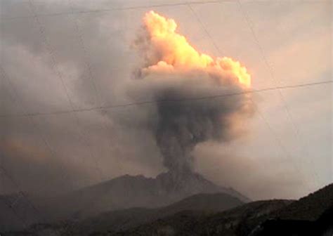 Ingemmet Volcán Ubinas Registró Una Explosión Esta Mañana Noticias