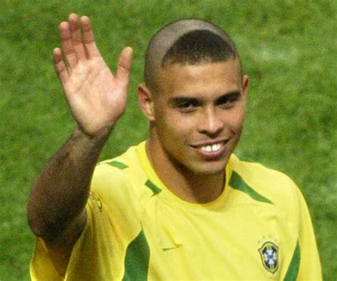 Brazil legend ronaldo has revealed his famous 2002 world cup haircut was a deliberate distraction to shift attention away from a leg injury before the country's fifth title. Ronaldo Reveals The Reason Behind THAT 2002 World Cup ...
