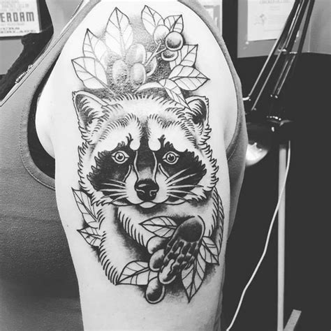 Raccoon Tattoo By Wes Pratt Raccoon Tattoo Tattoos Future Tattoos