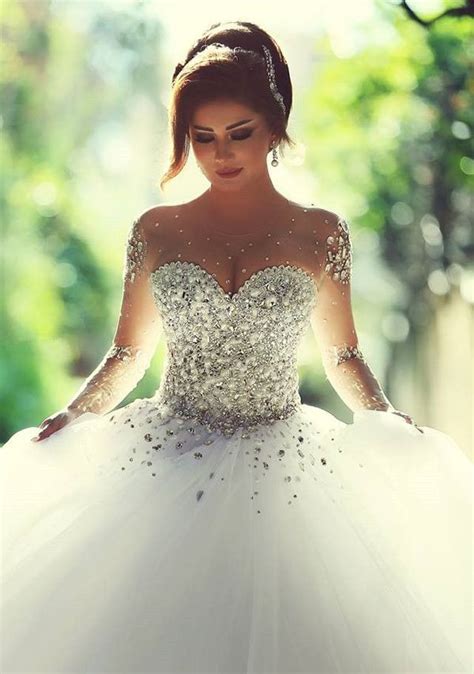 Cinderellas Dream Come True 23 Seriously Stunning Wedding Dresses