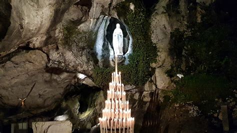 W la Madonna di Lourdes oggi 8 Febbraio 2021 è il 7 giorno della