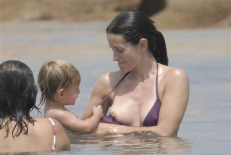 Bikini Babe Courteney Cox Is Sizzling Hot With Co Star Hot Sex Picture