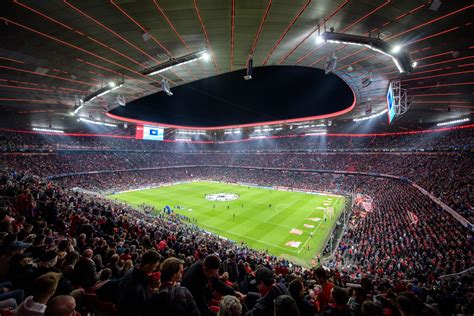 The story of the majestic allianz arena stadium leads inevitably to the history of its affluent owners, bayern munich, an institution which has stood the test of time and cemented its status as the pride of. No grass news, but Bayern Munich's new decorative LED lighting is on-point at the Allianz Arena ...