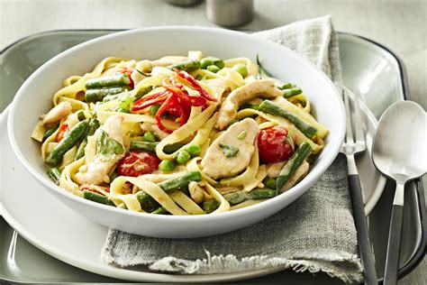 Thai Green Curry Chicken Tagliatelle Recipe New Idea Magazine