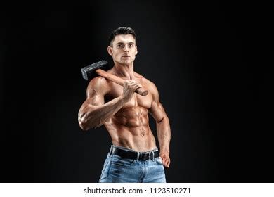 Muscular Man Naked Torso Holding Big Foto Stock Editar Agora
