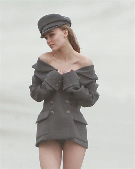 Lily Rose Depp Thefappening Sexy And Topless 12 Photos