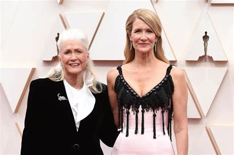Laura Dern Brought Her Mum Diane Ladd To The Oscars And Its Adorable London Evening