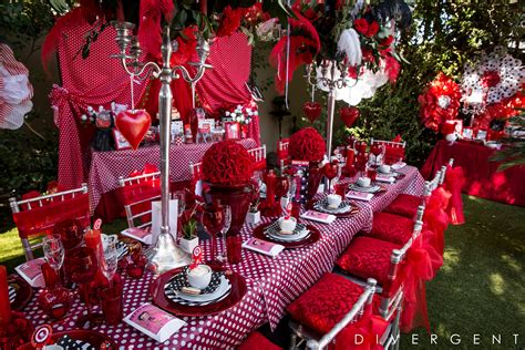 30 Black And Red Theme Party Decoomo