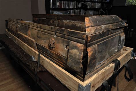 Oswalds Coffin Belongs To His Brother Not Funeral Home A Judge Rules