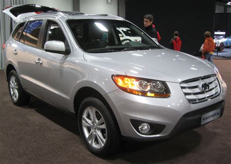 The hyundai santa fe was redesigned for the 2007 model year. File:2010 Hyundai Santa Fe -- 2010 DC.jpg