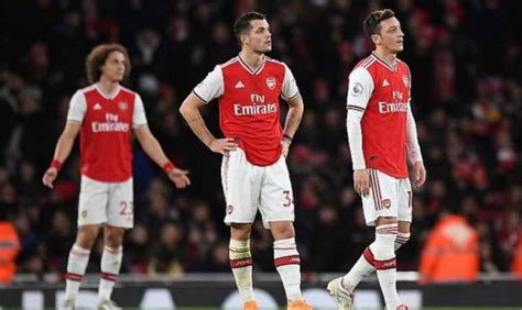 Özil-Zoff & „Angst vor dem Ball": Arsenals Krise immer ...