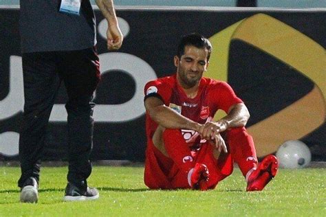 Persepolis Midfielder Vahid Amiri To Undergo Back Surgery Tehran Times
