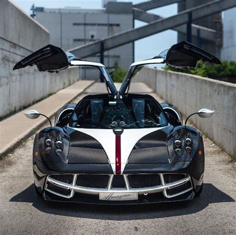 Canadian One Off Pagani Huayra The King Deserves Its Nickname