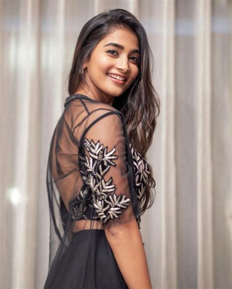 Pooja Hegde Shares Her Scintillating Pictures During The Housefull 4