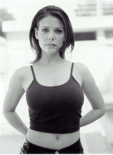 Meredith Salenger All Body Measurements Including Boobs Waist Hips My
