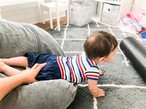 9 Tips To Teach Your Baby To Crawl Teaching Littles Baby