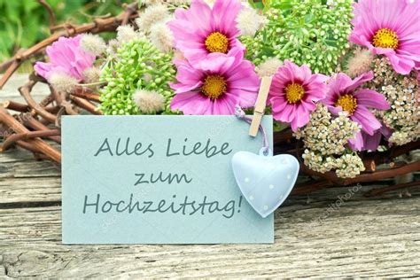Schau dir unsere auswahl an hochzeitstag an, um die tollsten einzigartigen oder spezialgefertigten handgemachten stücke aus unseren shops für geschenke für das brautpaar zu finden. Hochzeitstag - Stockfotografie: lizenzfreie Fotos ...