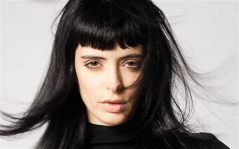 Black celebs are transforming the hair aisle & hollywood. Women actress celebrity Krysten Ritter black hair ...