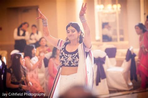 Photo Sangeet Maharani Weddings Indian Wedding Photos Wedding Photos Indian Wedding