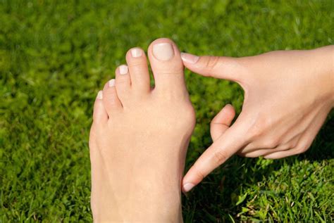 Lateral Foot Pain Symptoms Causes And Treatment