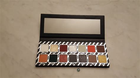 Kylie Jenner Holiday The Naughty Palette Kyshadow 190000 En