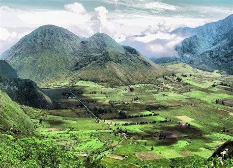 Tripadvisor has 572,033 reviews of ecuador hotels, attractions, and restaurants making it your best ecuador resource. Galapagos Islands Information | Ecuador | Cruises | Tours ...