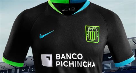 We did not find results for: Alianza Lima presentó su camiseta alterna: negra con ...