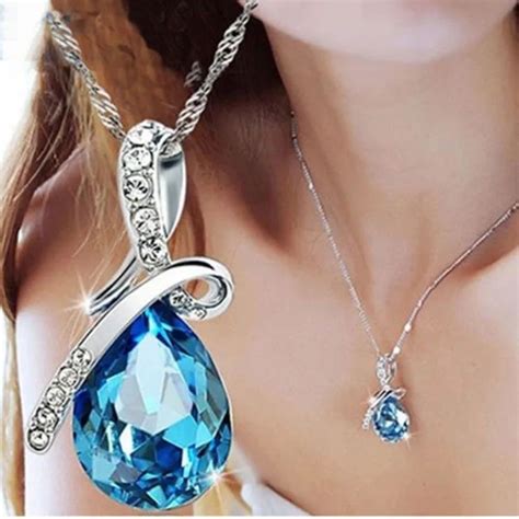 Womens Fashion Silver Chain Crystal Rhinestone Pendant Necklace Girls