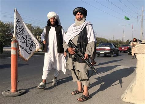 مقتل زعيم حركة طالبان الباكستانية في انفجار لغم بأفغانستان