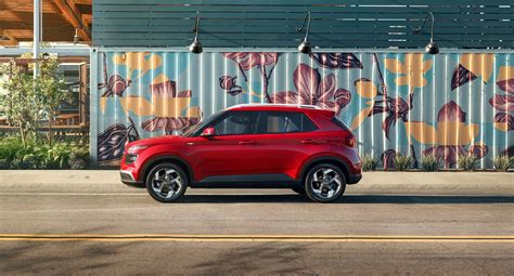 It's over a foot shorter than the. Hyundai Venue vs. Kia Seltos Compact SUV Comparison